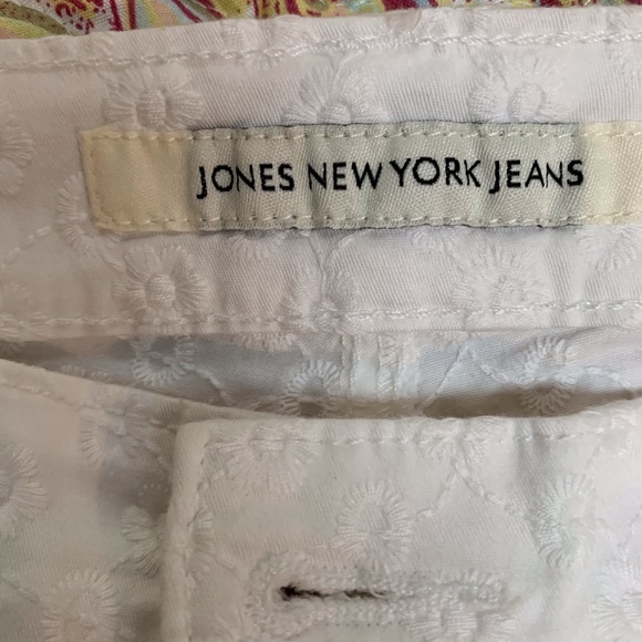 JONES New York JEANS White Size 6 Petite - Picture 2 of 5